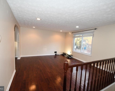6516 Homestake Drive S - Photo Thumbnail 12