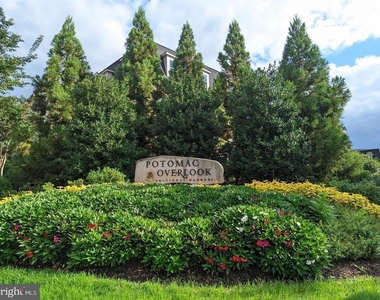 517 Overlook Park Drive - Photo Thumbnail 45