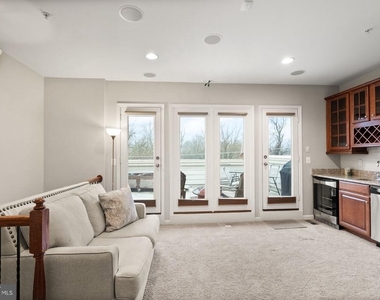 517 Overlook Park Drive - Photo Thumbnail 30