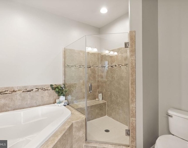 517 Overlook Park Drive - Photo Thumbnail 19
