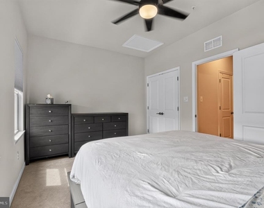 12602 Canopy Ave - Photo Thumbnail 16