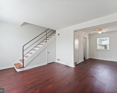 2510 Iverson Street - Photo Thumbnail 2