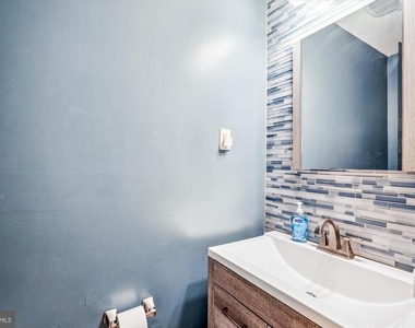 13000 Cheswood Lane - Photo Thumbnail 15