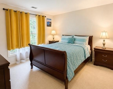 12443 Falconbridge Drive - Photo Thumbnail 7