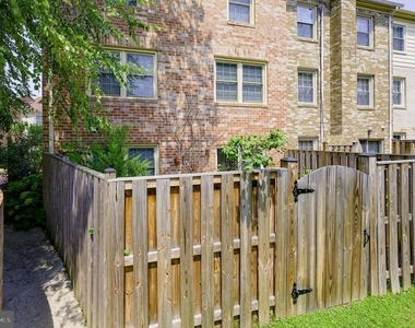 7518 Westlake Terrace - Photo Thumbnail 61
