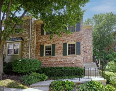 7518 Westlake Terrace - Photo Thumbnail 2