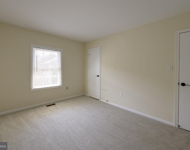 7518 Westlake Terrace - Photo Thumbnail 41
