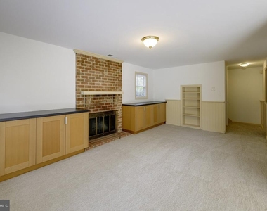 7518 Westlake Terrace - Photo Thumbnail 52