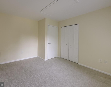 7518 Westlake Terrace - Photo Thumbnail 37