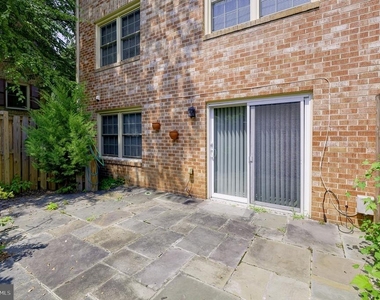 7518 Westlake Terrace - Photo Thumbnail 58