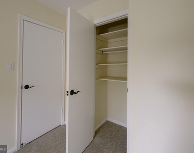 7518 Westlake Terrace - Photo Thumbnail 44