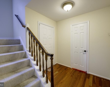 7518 Westlake Terrace - Photo Thumbnail 6