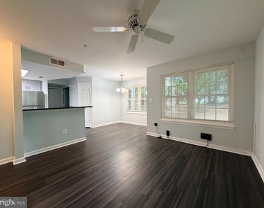 931 Hillside Lake Terrace - Photo Thumbnail 2