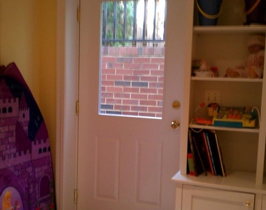 4509 Harling Lane - Photo Thumbnail 31