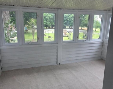 23630 Woodfield Road - Photo Thumbnail 12