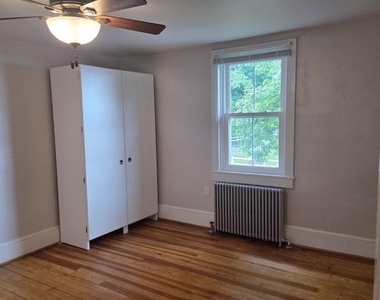 23630 Woodfield Road - Photo Thumbnail 8