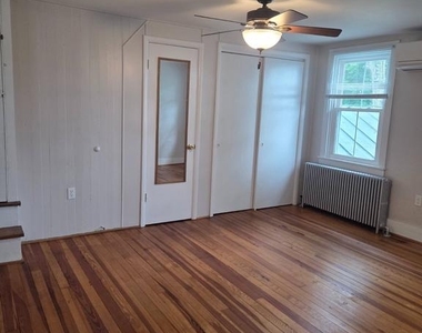23630 Woodfield Road - Photo Thumbnail 11