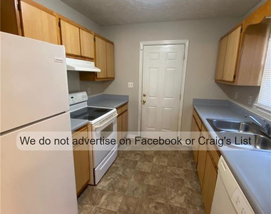 6429 Rhemish Drive - Photo Thumbnail 4