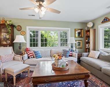 5201 Brookeway Drive - Photo Thumbnail 14