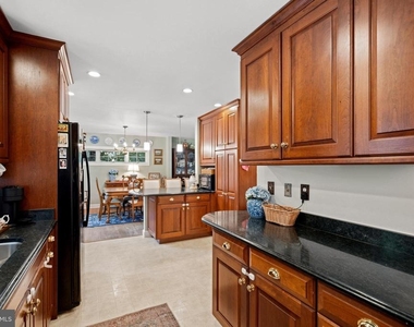 5201 Brookeway Drive - Photo Thumbnail 29