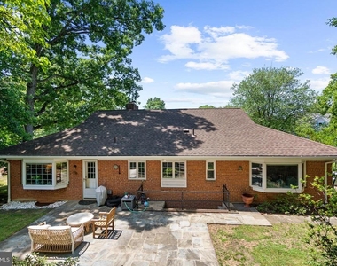 5201 Brookeway Drive - Photo Thumbnail 3