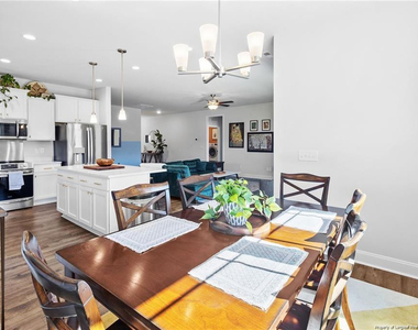 143 Western Pine Way - Photo Thumbnail 5