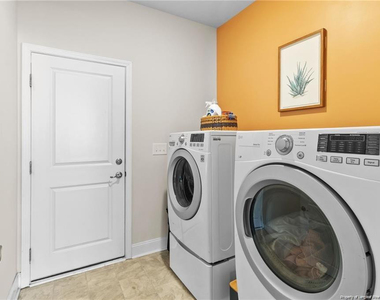 143 Western Pine Way - Photo Thumbnail 13