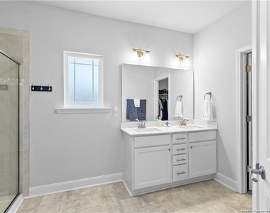 143 Western Pine Way - Photo Thumbnail 11