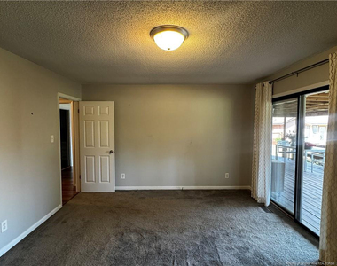 6739 Irongate Drive - Photo Thumbnail 11