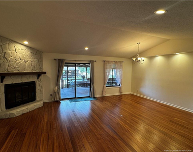 6739 Irongate Drive - Photo Thumbnail 3