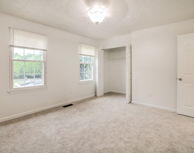 503 Park Manor Circle - Photo Thumbnail 18