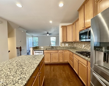 1004 Waymaker Court - Photo Thumbnail 6