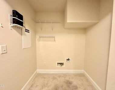 1004 Waymaker Court - Photo Thumbnail 27