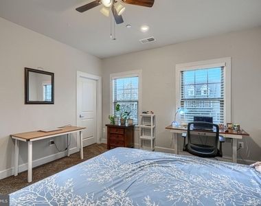 7142 Starmount Way - Photo Thumbnail 53