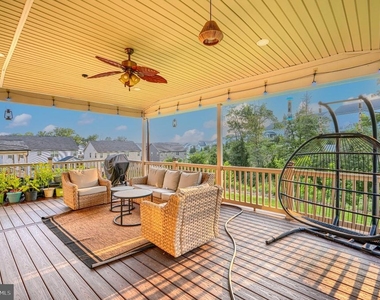 7142 Starmount Way - Photo Thumbnail 29