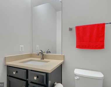 7142 Starmount Way - Photo Thumbnail 57