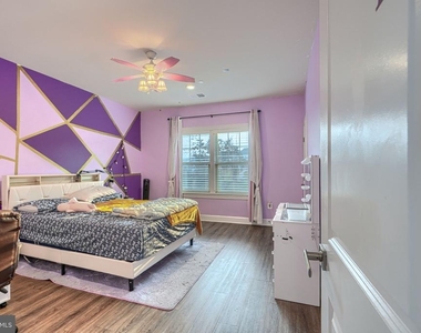 7142 Starmount Way - Photo Thumbnail 39