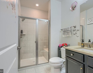 7142 Starmount Way - Photo Thumbnail 37