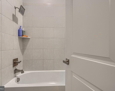 7142 Starmount Way - Photo Thumbnail 47