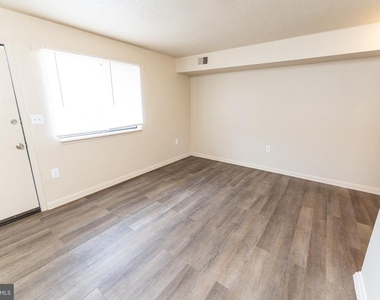 510 S Main Street - Photo Thumbnail 8