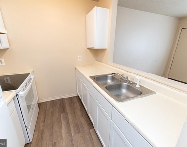 510 S Main Street - Photo Thumbnail 10