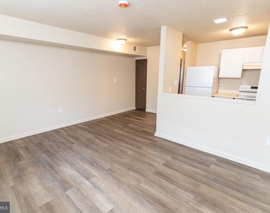 510 S Main Street - Photo Thumbnail 7