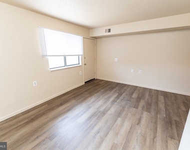 510 S Main Street - Photo Thumbnail 5