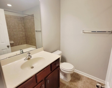 8827 Thornton Town Place - Photo Thumbnail 35