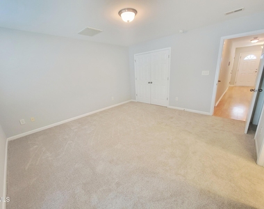 8827 Thornton Town Place - Photo Thumbnail 5
