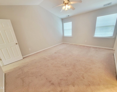 8827 Thornton Town Place - Photo Thumbnail 33