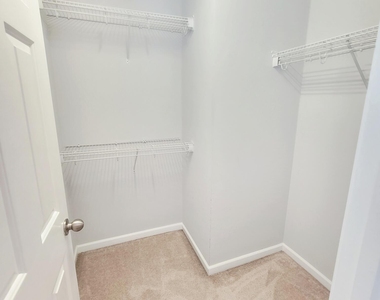 8827 Thornton Town Place - Photo Thumbnail 34