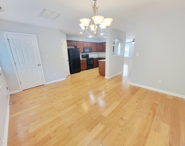 8827 Thornton Town Place - Photo Thumbnail 21