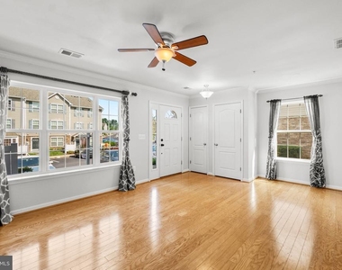 6478 Cornwall Drive - Photo Thumbnail 6