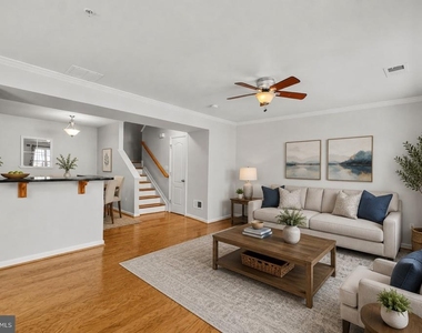 6478 Cornwall Drive - Photo Thumbnail 4